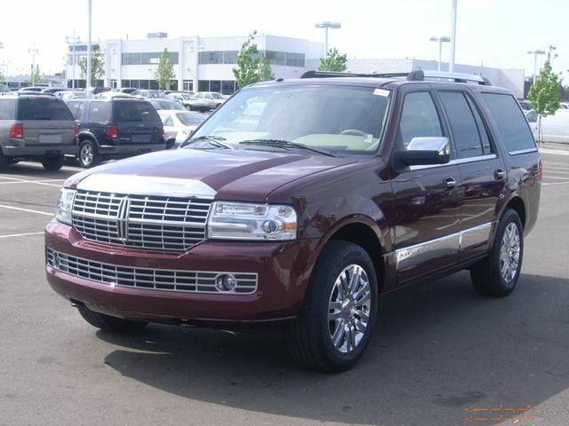 Lincoln Navigator 2010 photo 10