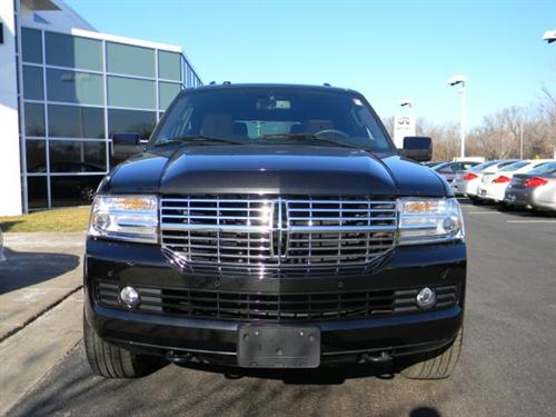 Lincoln Navigator 2011 photo 1