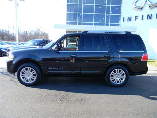 Lincoln Navigator 2011 photo 5
