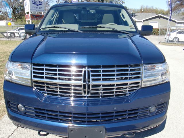 Lincoln Navigator 2011 photo 1