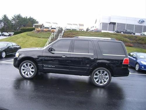 Lincoln Navigator 2011 photo 1