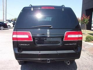 Lincoln Navigator 2011 photo 5
