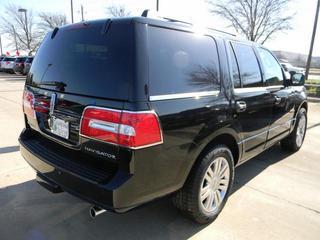 Lincoln Navigator 2011 photo 1
