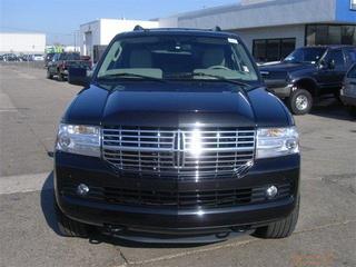 Lincoln Navigator 2011 photo 5
