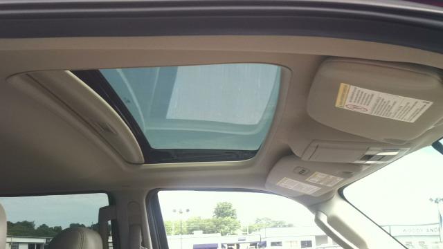 Lincoln Navigator 2012 photo 3