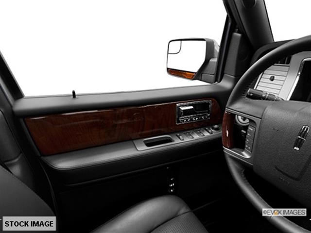 Lincoln Navigator 2013 photo 1