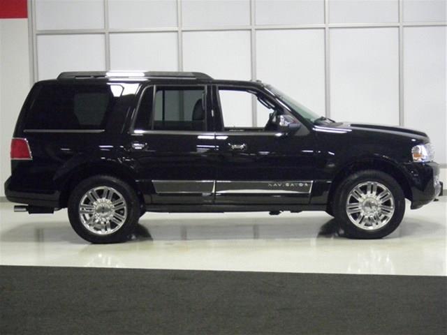 Lincoln Navigator 2013 photo 4