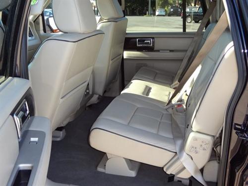 Lincoln Navigator L 2007 photo 2