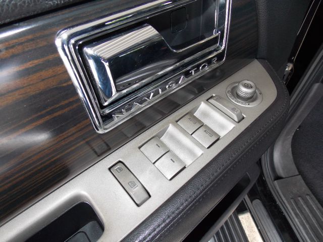Lincoln Navigator L 2007 photo 9