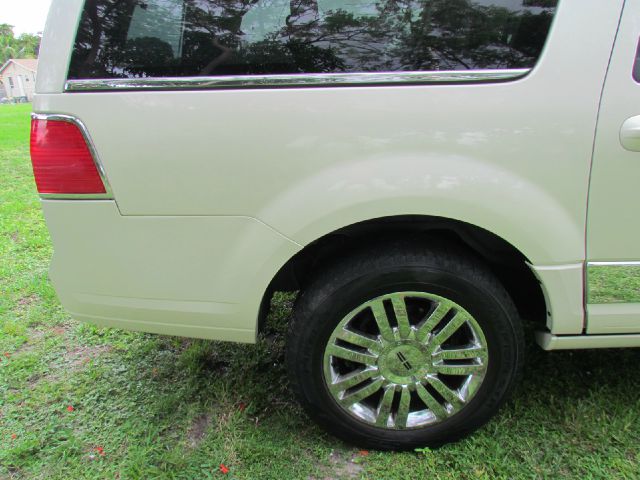 Lincoln Navigator L 2007 photo 10