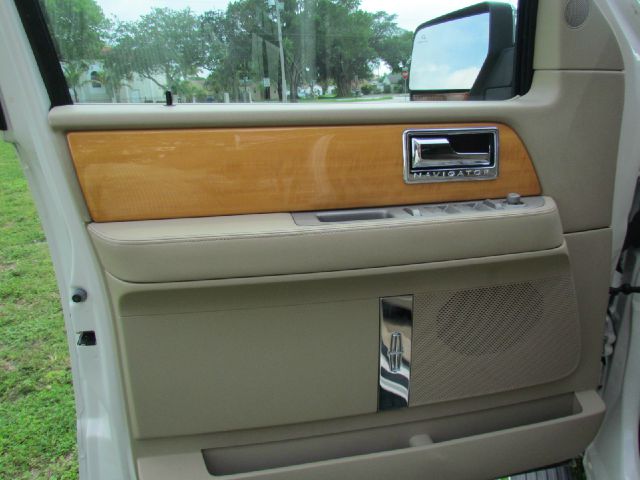 Lincoln Navigator L 2007 photo 11