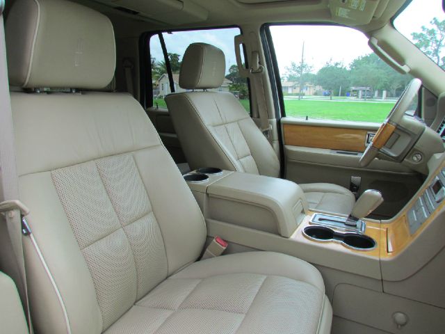 Lincoln Navigator L 2007 photo 17