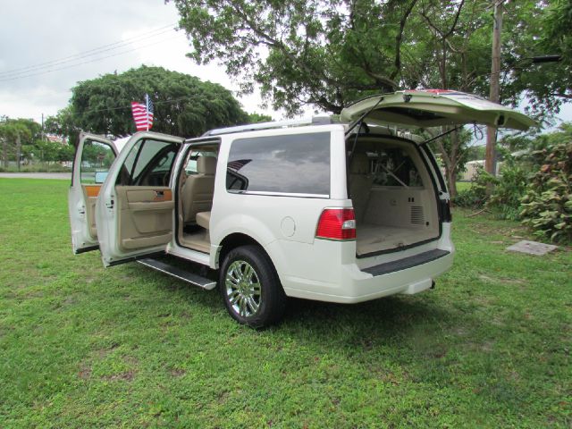 Lincoln Navigator L 2007 photo 29