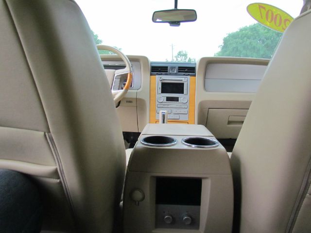 Lincoln Navigator L 2007 photo 32