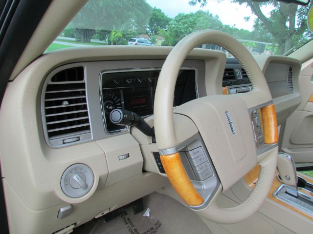 Lincoln Navigator L 2007 photo 7