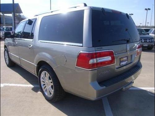 Lincoln Navigator L 2008 photo 3