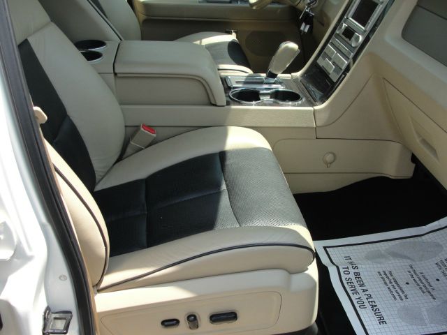 Lincoln Navigator L 2008 photo 16