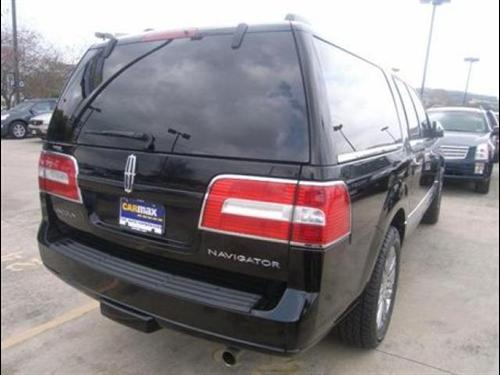 Lincoln Navigator L 2008 photo 2