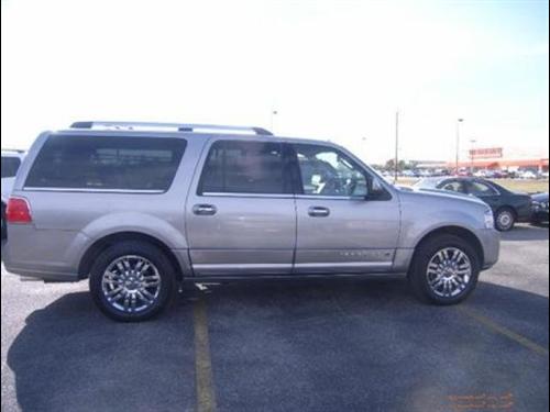 Lincoln Navigator L 2008 photo 2