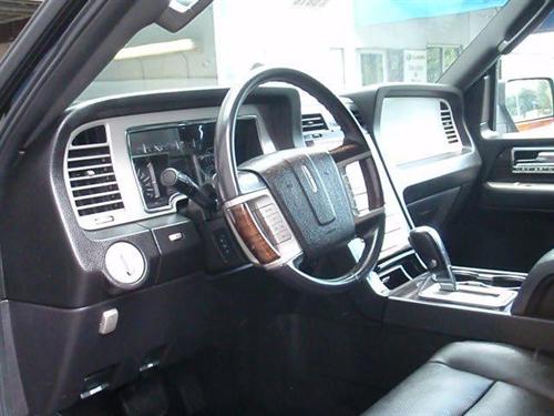 Lincoln Navigator L 2008 photo 3