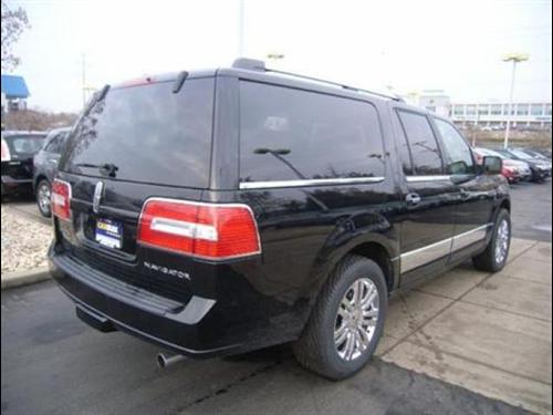 Lincoln Navigator L 2008 photo 2