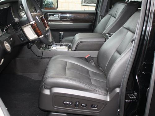 Lincoln Navigator L 2008 photo 2