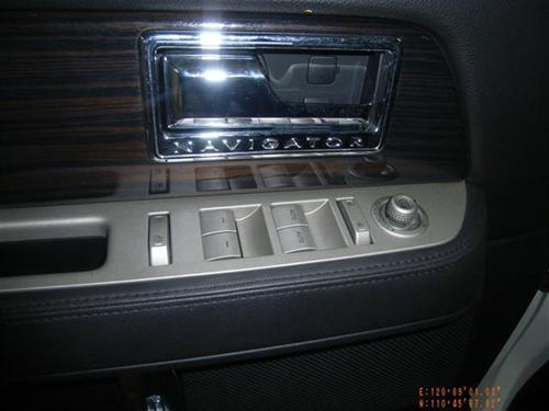 Lincoln Navigator L 2008 photo 2