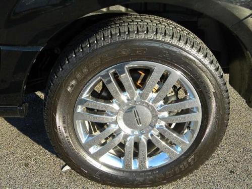 Lincoln Navigator L 2009 photo 2