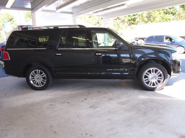 Lincoln Navigator L 2010 photo 3