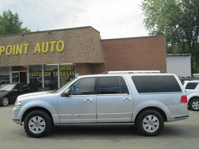 Lincoln Navigator L 2010 photo 2