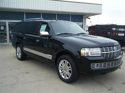 Lincoln Navigator L 2011 photo 2