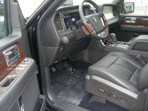 Lincoln Navigator L 2011 photo 3