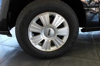 Lincoln Navigator L 2011 photo 1