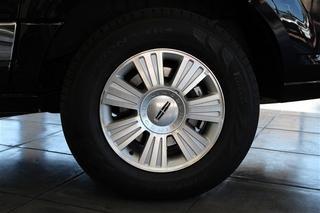 Lincoln Navigator L 2011 photo 2