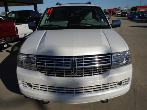 Lincoln Navigator L 2011 photo 2