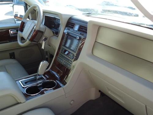 Lincoln Navigator L 2011 photo 4