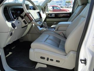 Lincoln Navigator L 2011 photo 1
