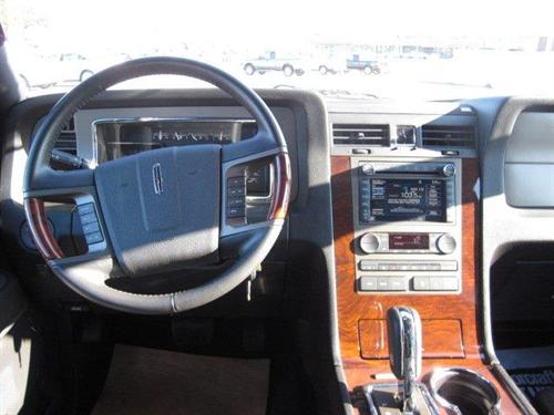 Lincoln Navigator L 2011 photo 1