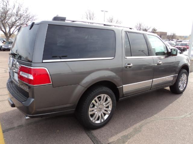 Lincoln Navigator L 2012 photo 1