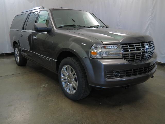 Lincoln Navigator L 2013 photo 1