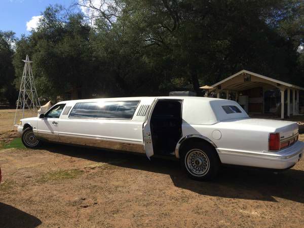 Lincoln Stretch Limo 28 1997 photo 0