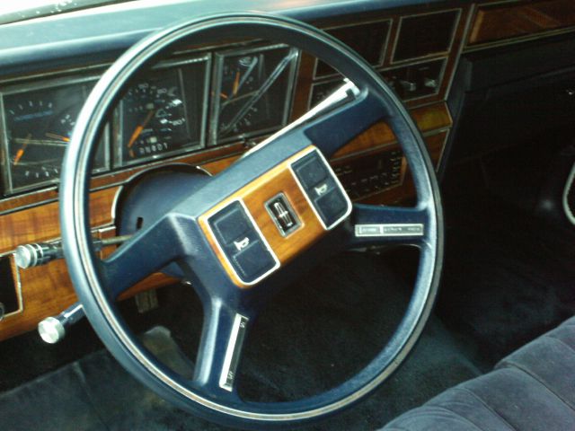 Lincoln Town Car 1989 photo 4