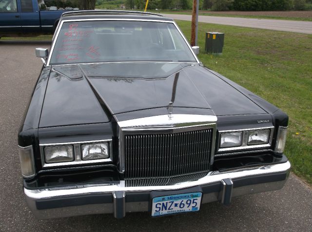 Lincoln Town Car 1989 photo 14