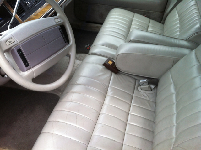 Lincoln Town Car 1990 photo 3