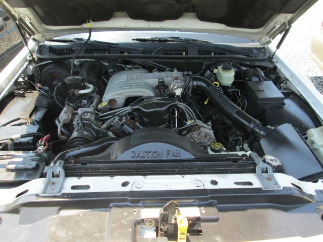 Lincoln Town Car 1990 photo 3