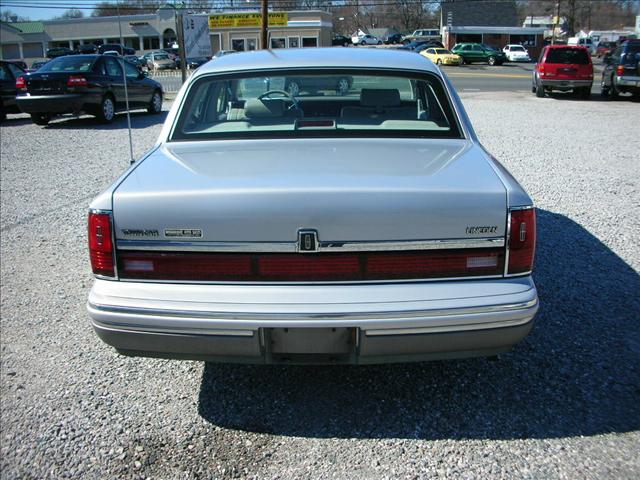 Lincoln Town Car 1991 photo 3