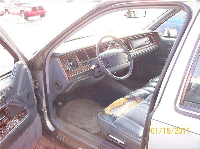 Lincoln Town Car 1991 photo 3
