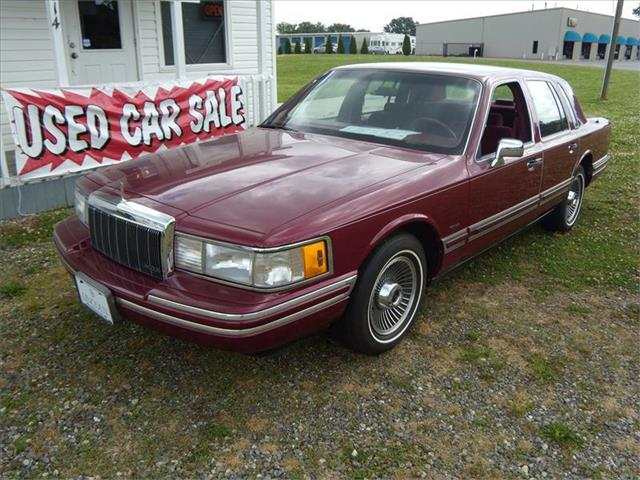 Lincoln Town Car 1992 photo 3