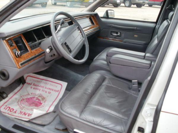 Lincoln Town Car 1993 photo 3