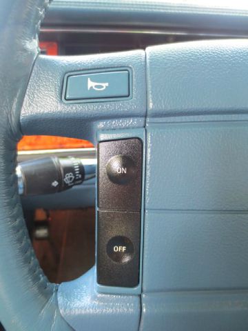 Lincoln Town Car 1993 photo 34